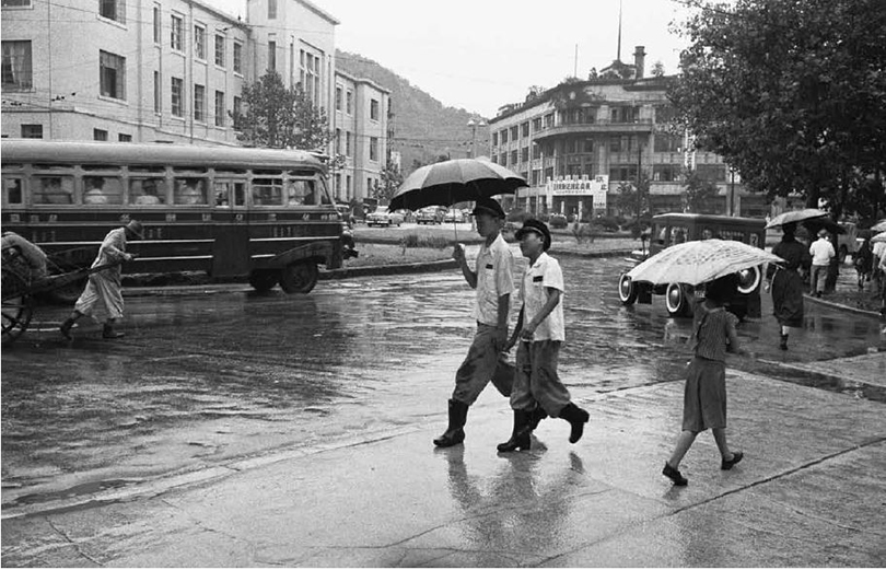 Sogong-dong, Seoul, Korea 1956-1963 © Han Youngsoo Foundation