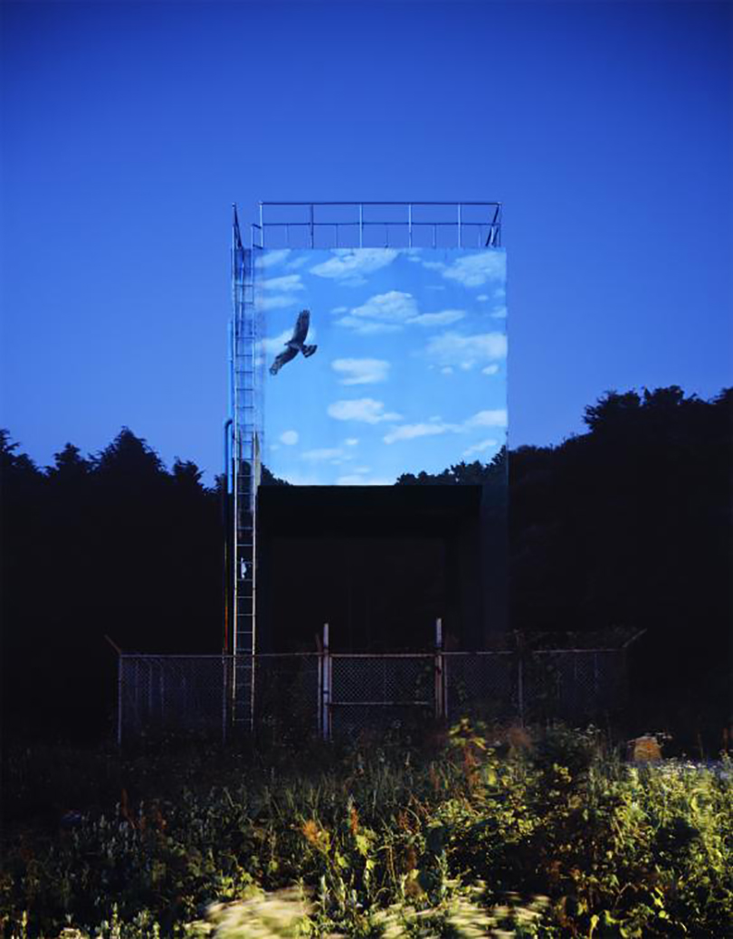 Han Sung-pil _Fly High into the Blue Sky_chromogenic print_2012