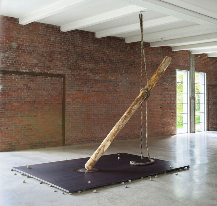 Installation view of LEE UFAN’s Relatum, 1974/2019, steel, wood and rope, 405.1 × 449.6 × 302.3 cm, at Dia:Beacon, New York, 2019.