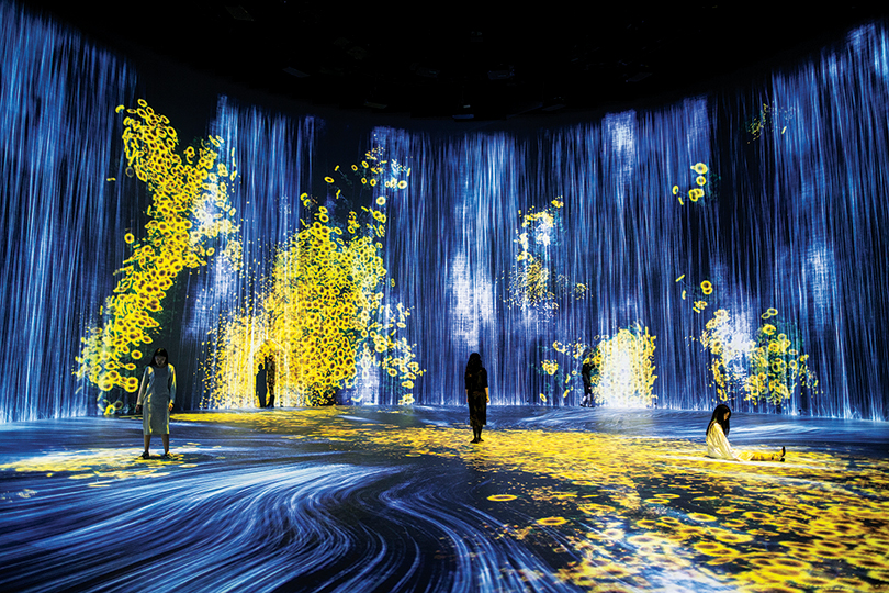 teamLab, Exhibition view, teamLab:  Universe of Water Particles in the Tank, 2019, TANK Shanghai, Shanghai, China ⓒ teamLab