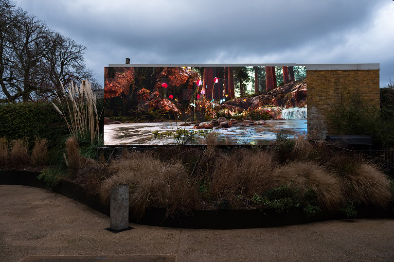 제이콥 스틴슨(Jakob Kudsk Steensen) 〈카타르시스(Catharsis)〉 2019-2020 Supported by CONNECT, BTS Outdoor installation at the Serpentine Galleries Photo: Hugo Glendinning © the artist. 사진제공 퍼블릭아트